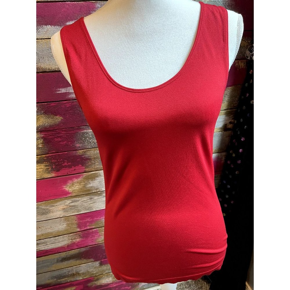 VERSONA Dark‎ Red Fitted Tank Top